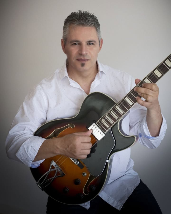 Featured image for “Free Live Music with Jim Bazis: Country Club Vibes at Hill Top Golf Club”